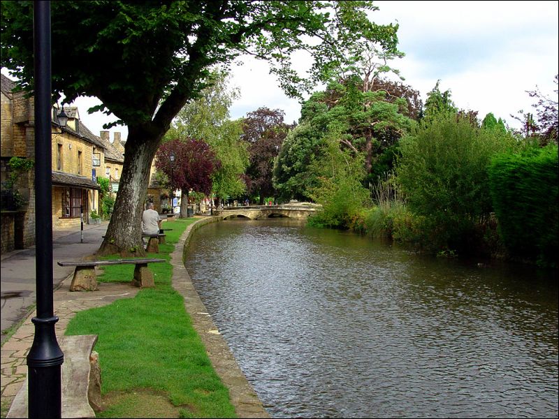 gal/holiday/Cotswolds 2004 - Bourton-on-the-Water/Bourton-on-the-Water_DSC02013.jpg